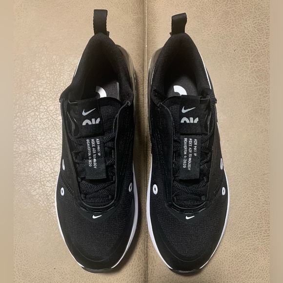 Womens Nike Air Max Up Black/White/Metallic NWB - Size 6.5 - Picture 9 of 15
